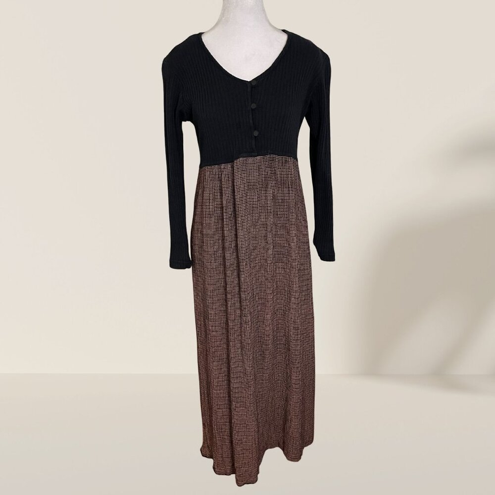 ✨ Dressing Clio Two-Tone Long Sleeve Maxi Dress – Size M